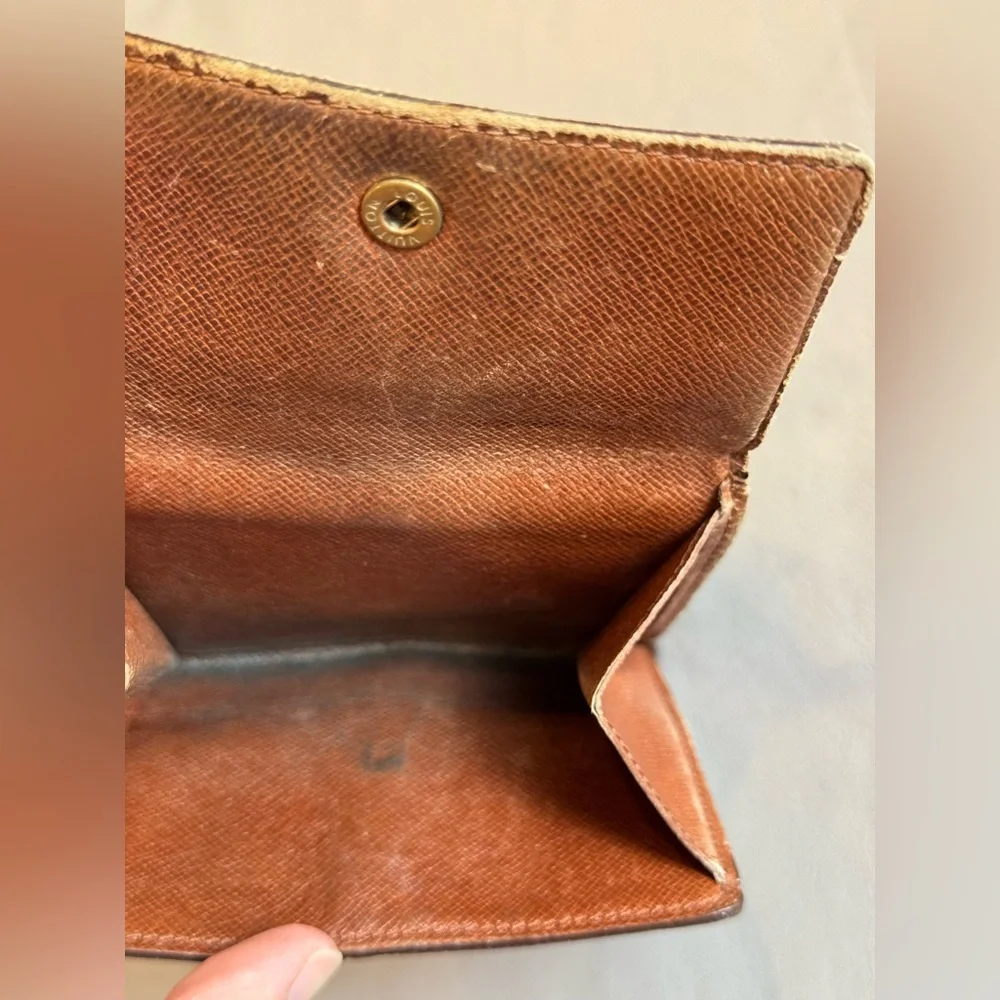 👛 Louis Vuitton Brown Monogram Elise Compact Wallet - Picture 7 of 15